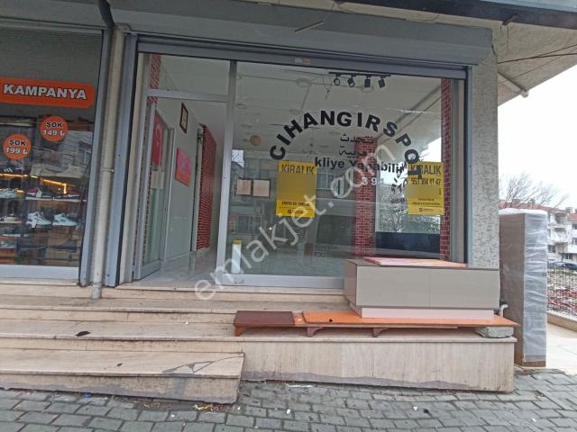 Kirazlı Caddesi Üzerinde Yeni Binada 100 M2 Depolu Dükkan