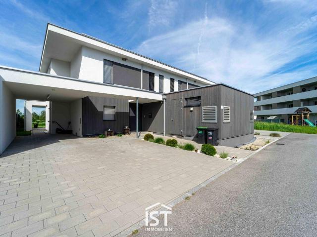 Kirchheim im Innkreis Stilvolle, moderne Doppelhaus Hälfte mit Garten
