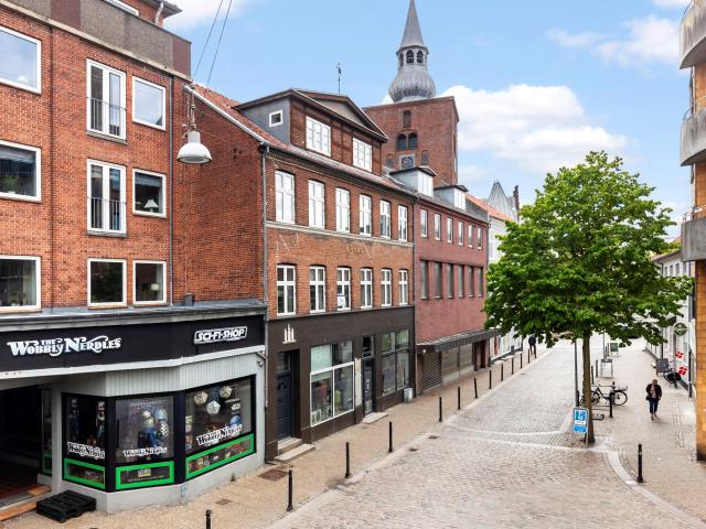 Kirkegade 14, 1