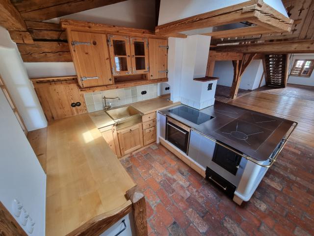 Kitzbühel Style trifft Stadtnähe eine herausragende und großzügige 3 Zimmer Wohnung