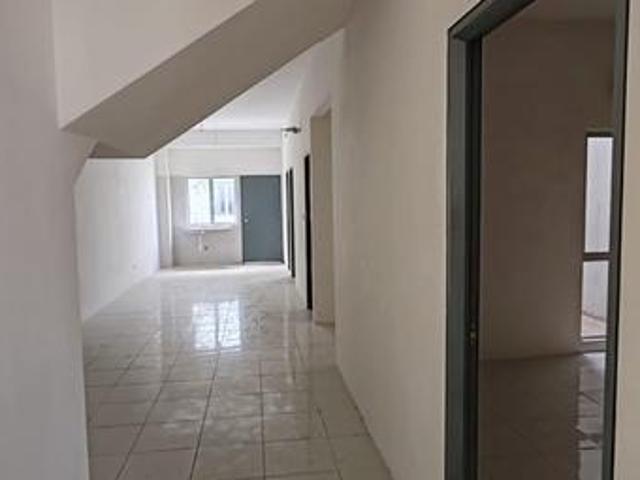 Kita Mekar Cybersouth Dengkil Leasehold 920 sqft