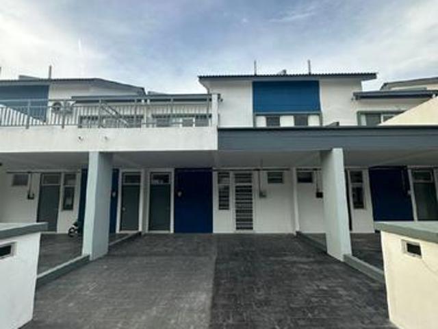 kita mekar Cybersouth town house