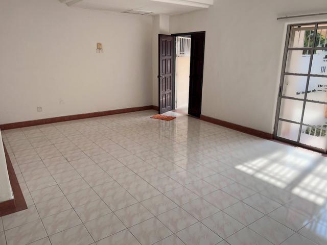 KITCHEN CABINET BACK EXTEND GATED Anggerik Aranda Kota Kemuning