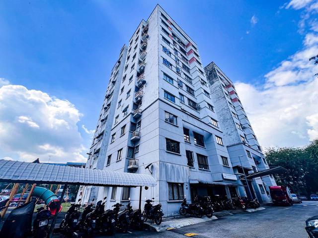 KITCHEN CABINET READYAlunan Bayu Apartment Seksyen 24 Shah Alam