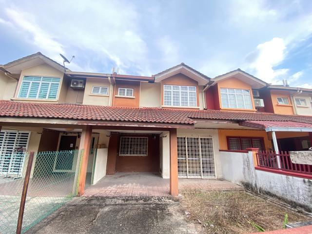 Kitchen extended MURAH Double sty Desa Coalfield Sg Buloh near surau