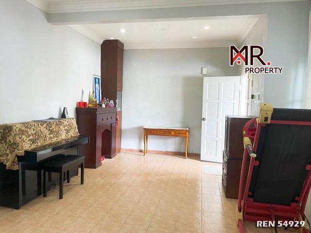 KITCHEN EXTENDED Double Storey SemiD House Taman Batik FOR SALE