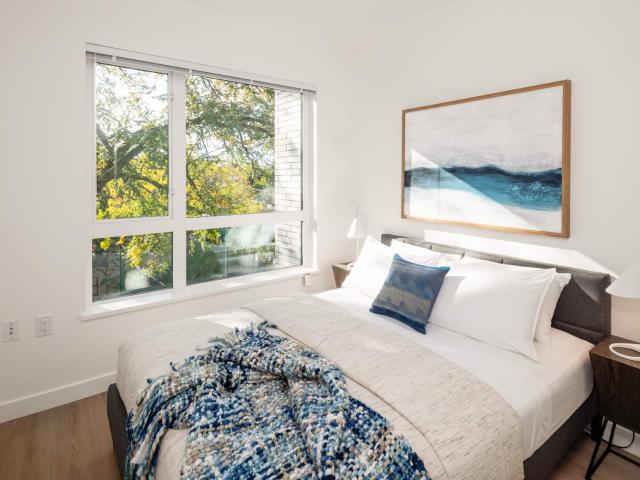 Kits Walk by Strand 2 Bed +2 Bath [object Promise] for Rent