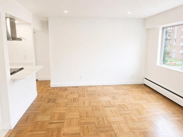 Kitsilano Low rise Apartment 1 Bedroom Apartment for Rent at 1750 Vine St, Vancouver, BC V6K 3J5 Kitsilano