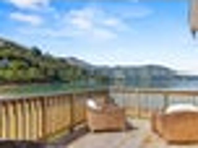 Kiwi Coastal Dream