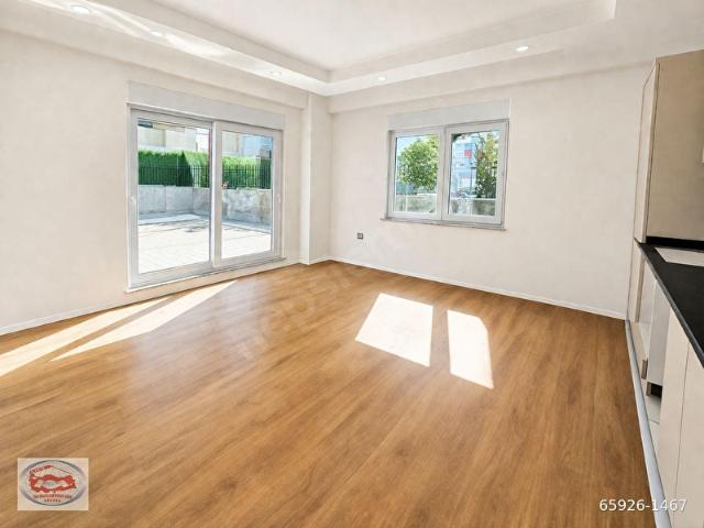 CADDE ÜZERİ_ SIFIR _1+1_ SATILIK DAİRE