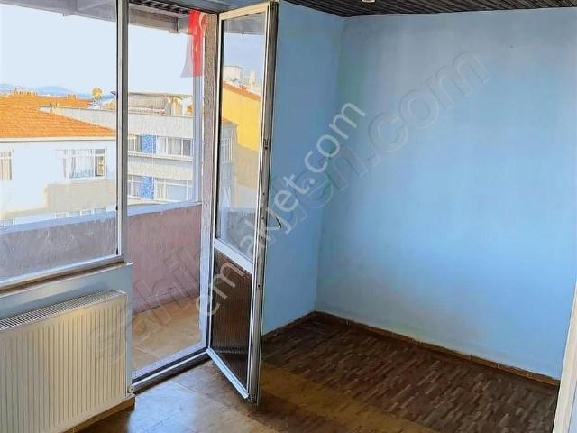 Kizilelma Cadde Üzeri Yatırımlık& Oturumluk
