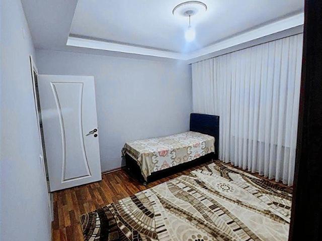 KIZILTOPRAKTA MUAZZAM ÖNÜ AÇIK 3+1 DAİRE DOĞALGAZLI