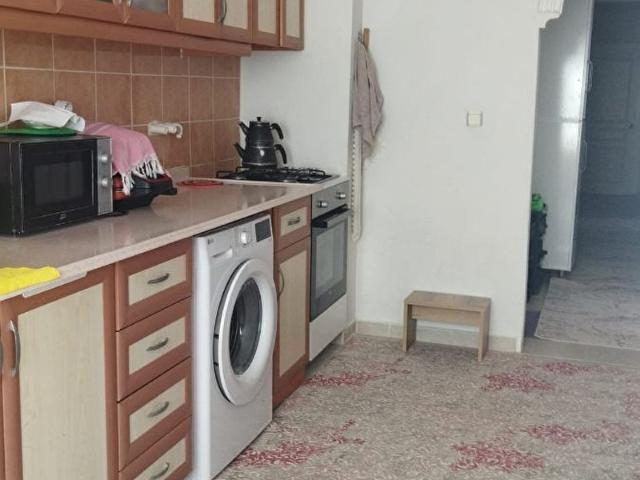 KIZILTOPRAKTA MEYDANA YAKIN 3+1 ARAKAT DAİRE