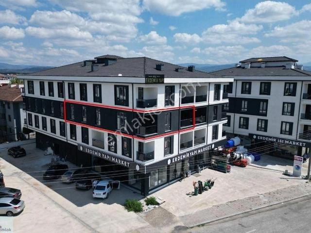 Koçyazı Bağlantı Yoluna Çok Yakın 4+1 166 M2 Cadde Cephe Satılık Ara Kat Daire