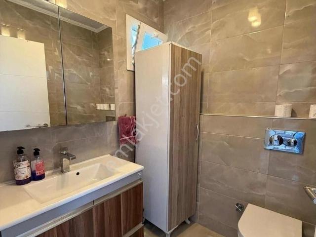 Köşe Konum 3+1 Eşyalı Havuzlu Site Acil Satılık