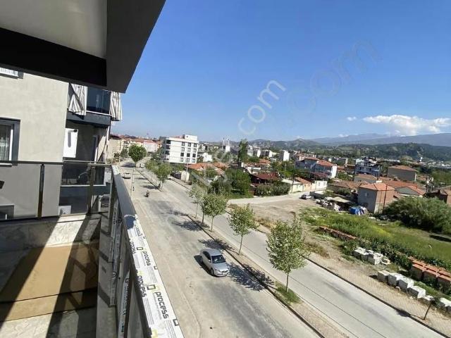 Köşe Konumlu Satılık 3+1 Daire
