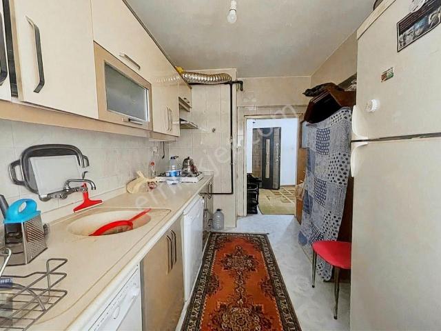 Köşk Mah.de Son Kat'ta 3+1 Masrafsız Manzaralı Fırsat Daire!
