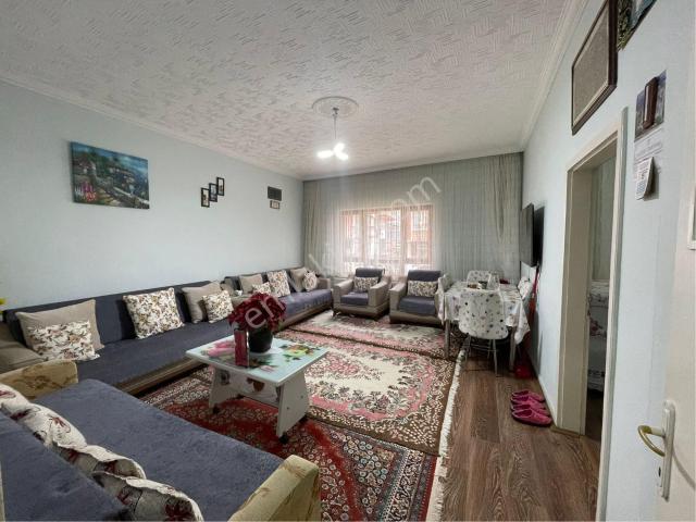Köşk Mahallesinde Katta 2+1 Acill Satılık Daire