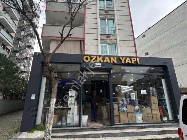 Köşklü Çeşme Daldaban Parkı Yanı Depolu Satılık Dükkan