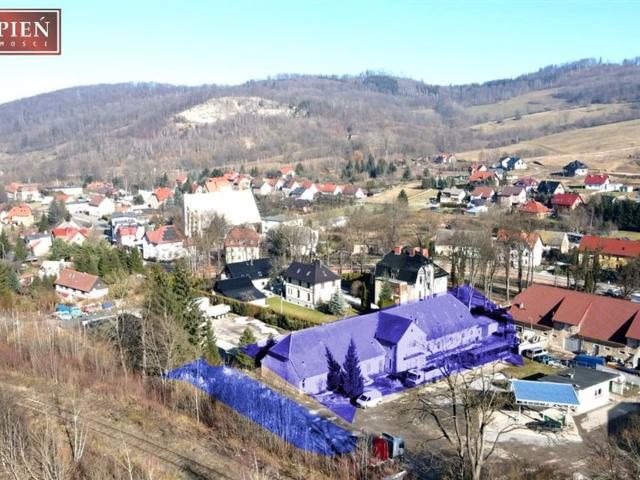 Komercyjne magazyn na sprzedaż