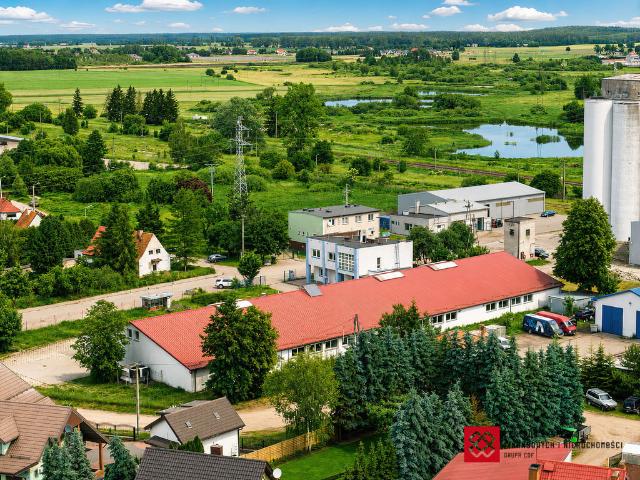 Komercyjne magazyn na sprzedaż, Boczna