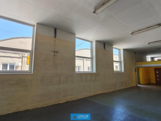 Komercyjne magazyn na wynajem, Łódź, Górna