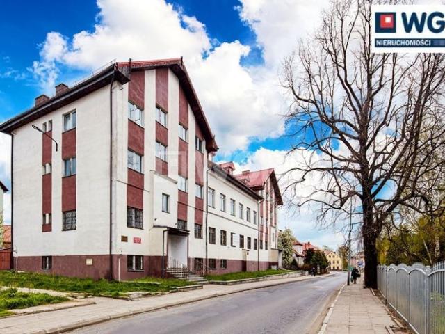 Komercyjne biuro na sprzedaż