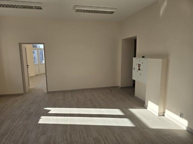 Komercyjne biuro na wynajem, Kielce