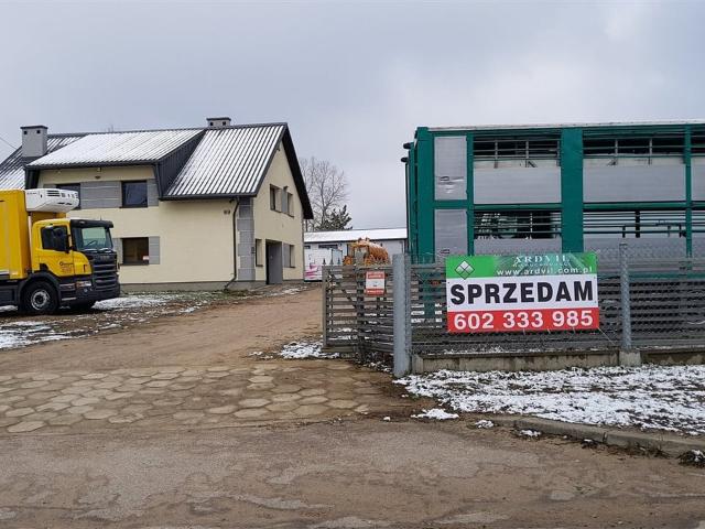 Komercyjne magazyn na sprzedaż