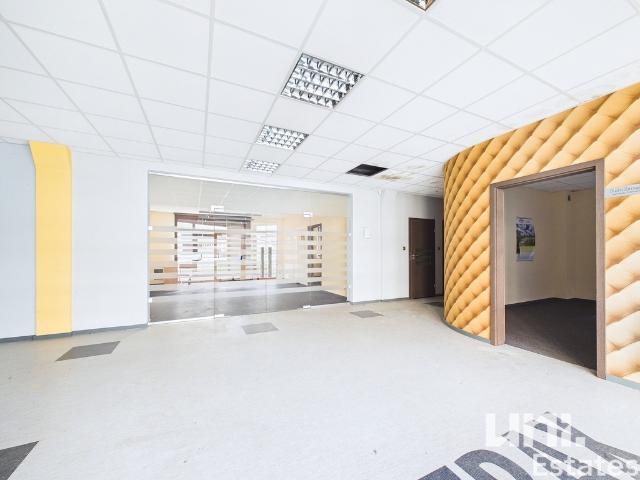 Komercyjne biuro na sprzedaż