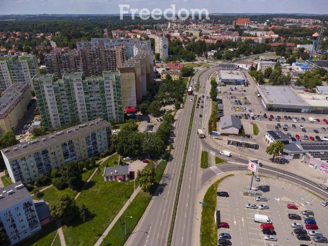 Komercyjne lokal na sprzedaż