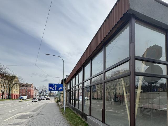 Komercyjne lokal na sprzedaż, Tychy, Budowlanych