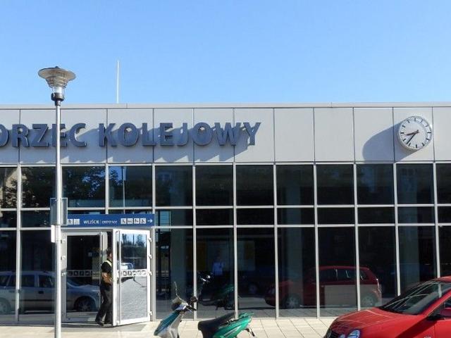 Komercyjne lokal na wynajem, Dworcowa