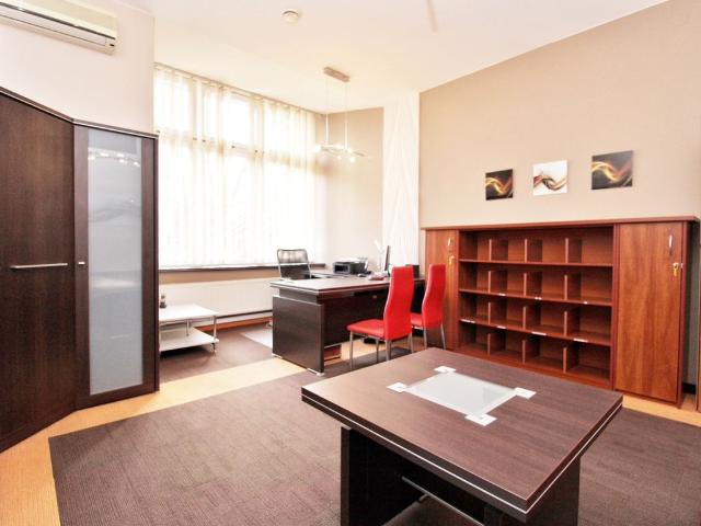 Komercyjne biuro na wynajem, Katowice, Brynów Osiedle Zgrzebnioka, Łabędzia
