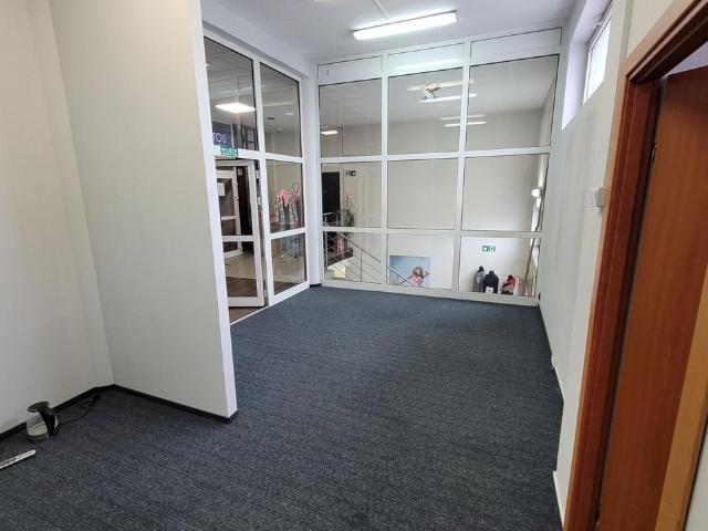 Komercyjne lokal na wynajem, Piekary Śląskie, Szarlej, ks. kard. Prymasa Stefana Wyszyńskiego