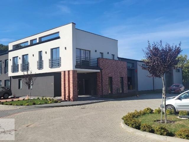 Komercyjne lokal na wynajem, Warszawska
