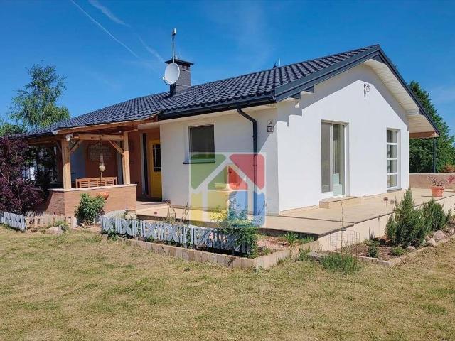 Komfortowy dom 103 m² z dużą działką i tarasem