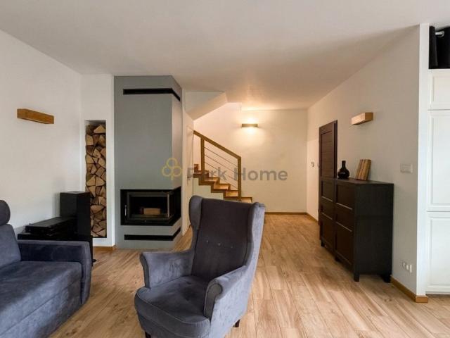 Komfortowy dom 114 m² z kominkiem, garażem i ogrodem