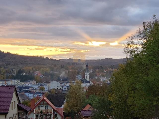 Komfortowy dom 168 m² z balkonami, ogrodem i garażem