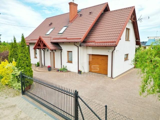 Komfortowy dom 154m² z ogrzewaniem podłogowym i garażem