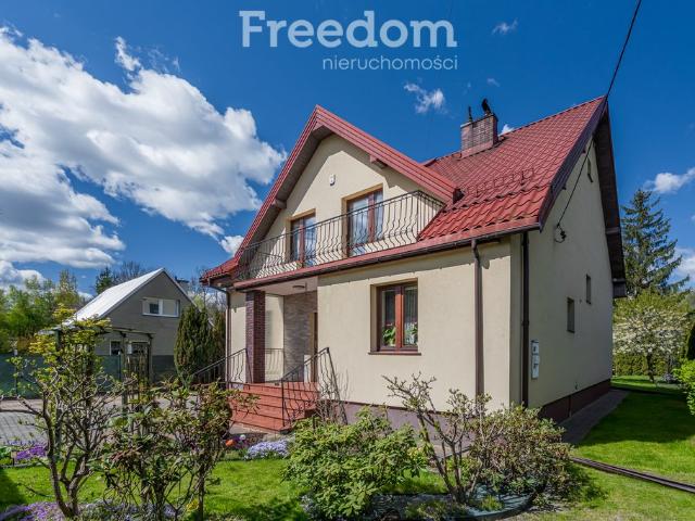 Komfortowy dom 165 m² z dużym ogrodem i tarasem