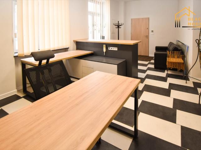 Komfortowy lokal biurowy 76 m2 z parkingiem, Śródmieście