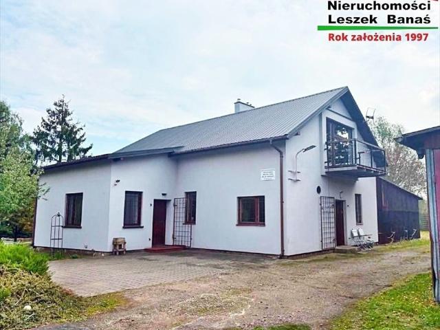 Komfortowa nieruchomość 443 m² z biznesem i mieszkaniem