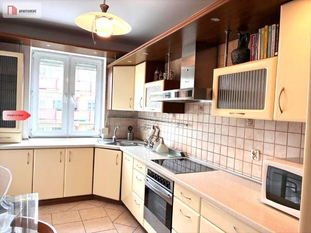 Komfortowe 3 pokojowe mieszkanie z garażem i balkonem