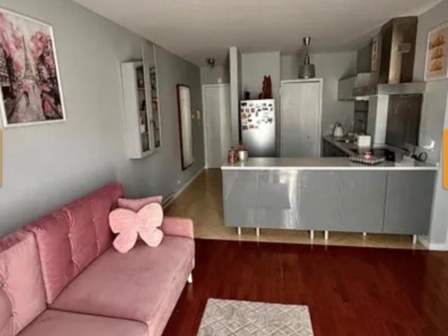 Komfortowe 44 m² z basenem i garażem w Józefosławiu