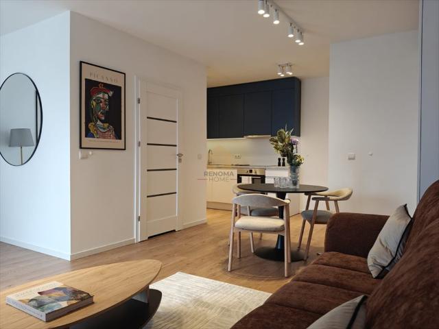 Komfortowe 94,6 m² z balkonem, garaż i 2 łazienki