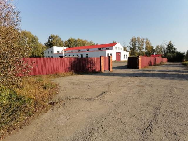 коммерческая 1500 m2 Ломовое с