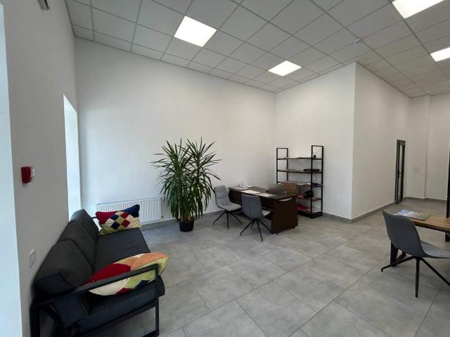коммерческая 45 m2 Теремно