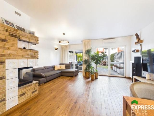 Komornicka 140 m², Wiry