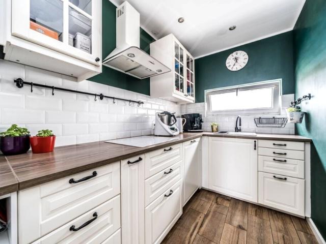 Komornicka 109,67 m², Wiry